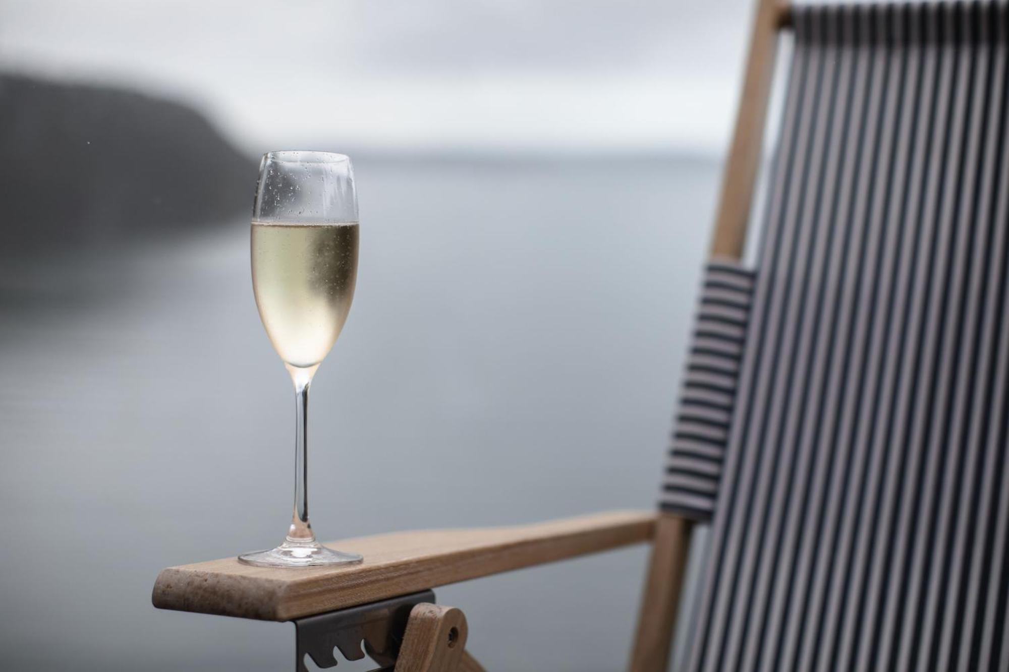 Cape Mackerel Cabin With Magic Palm Beach & Pittwater Views Villa Great Mackerel Beach Exteriör bild